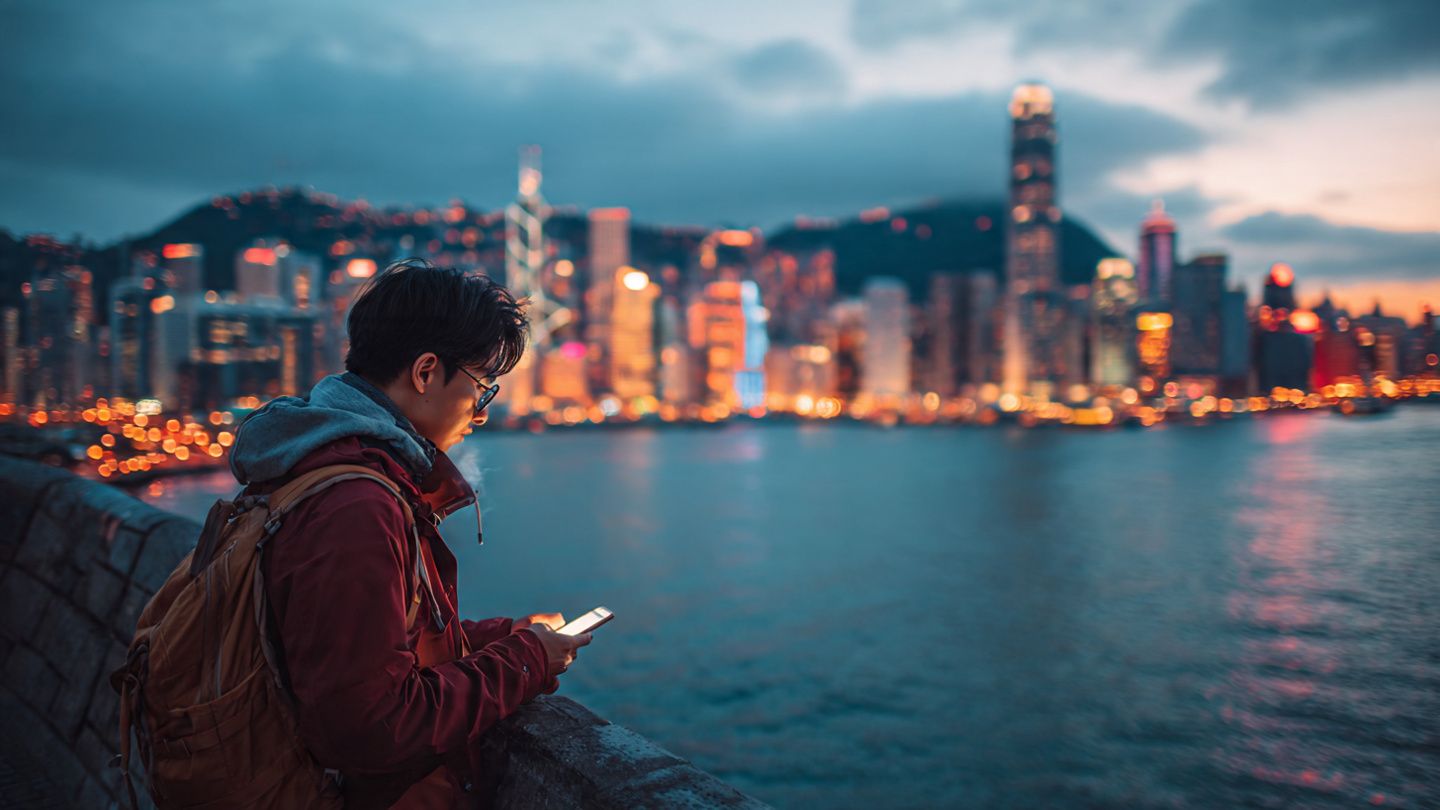 Hong Kong Travel Alert: Use an eSIM for Health & Safety Updates