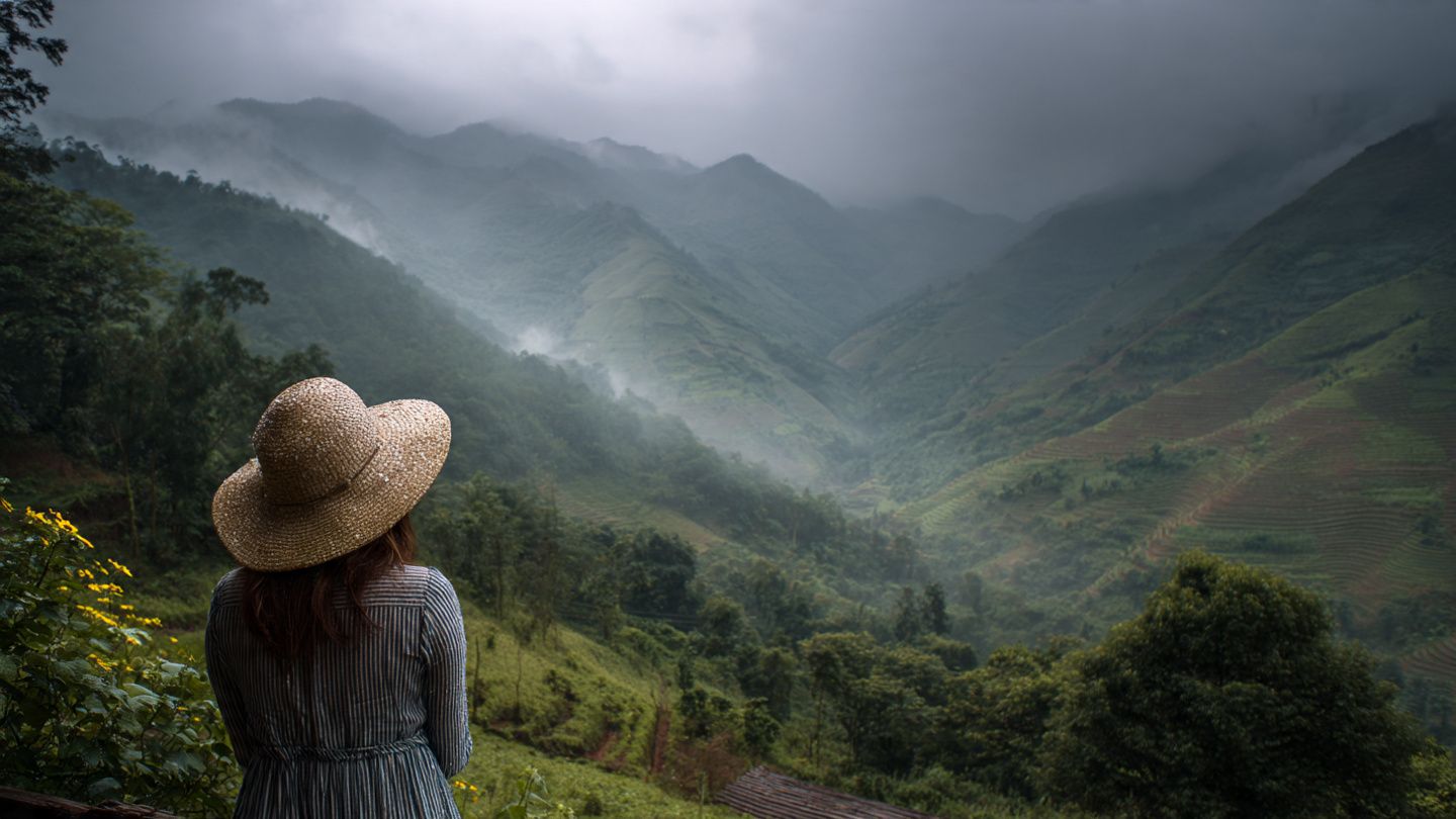 Vietnam's Monsoon Season: Stay Connected with a Tourist eSIM