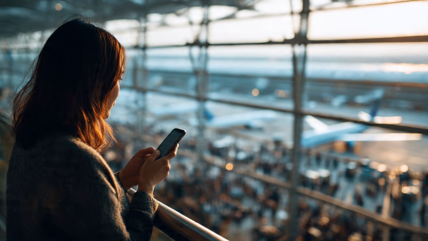 Stay Online Globally: The Ultimate eSIM Guide for World Travelers