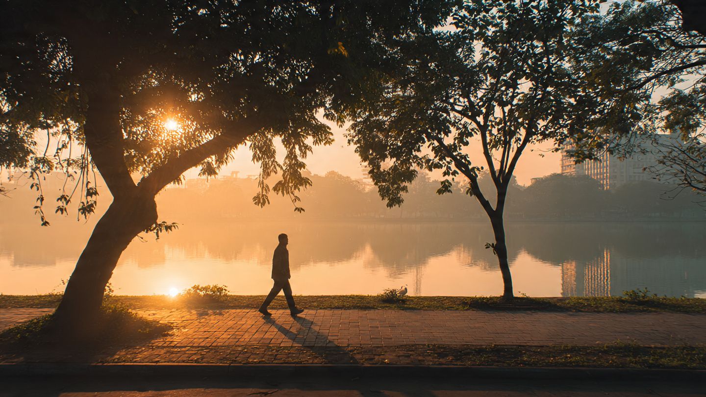 Visiting Hanoi's Hoan Kiem Lake? Get an eSIM for Instant Data