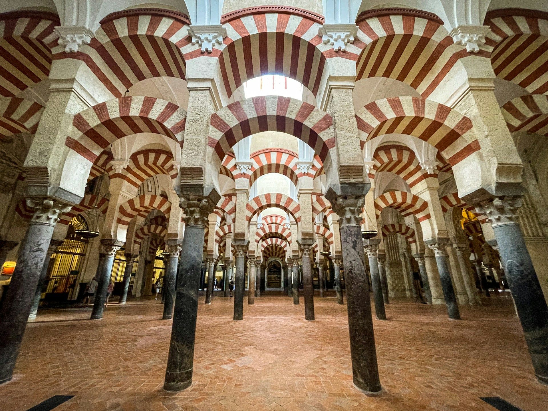 interior-of-the-mezquita