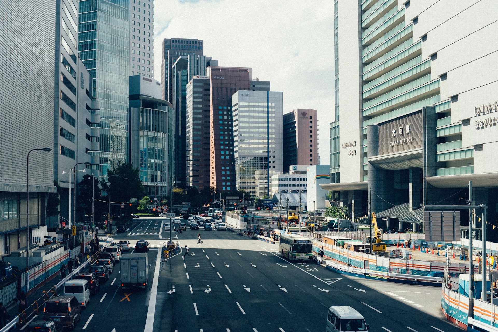 modern-buildings-in-umeda