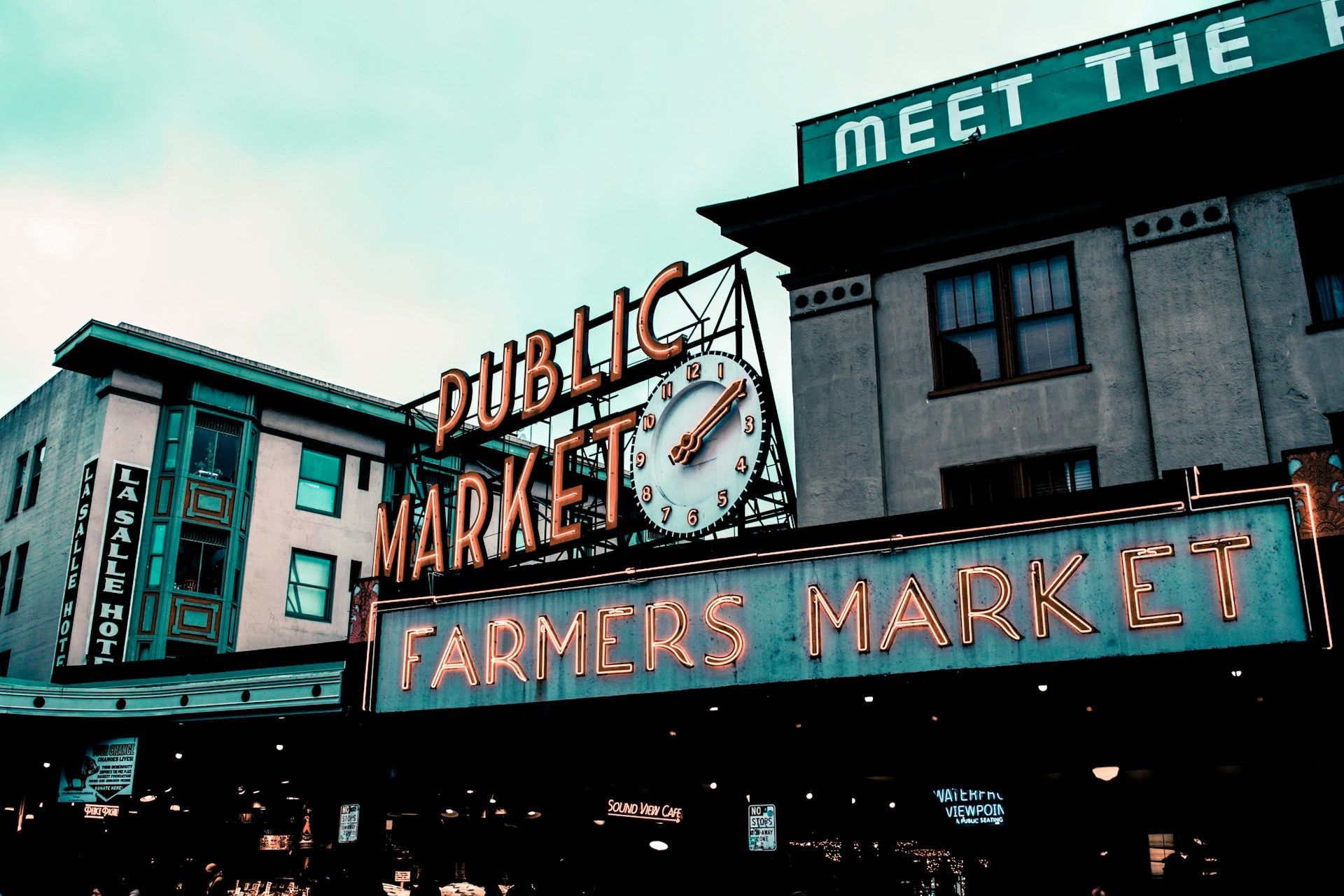 go-to-pike-place-market-for-a-great-lunch