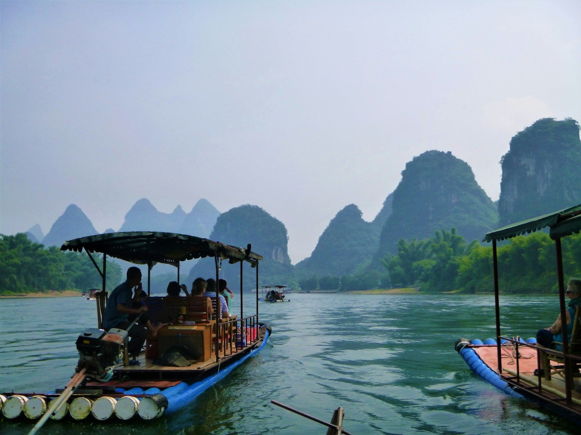bamboo-rafts-on-li-river