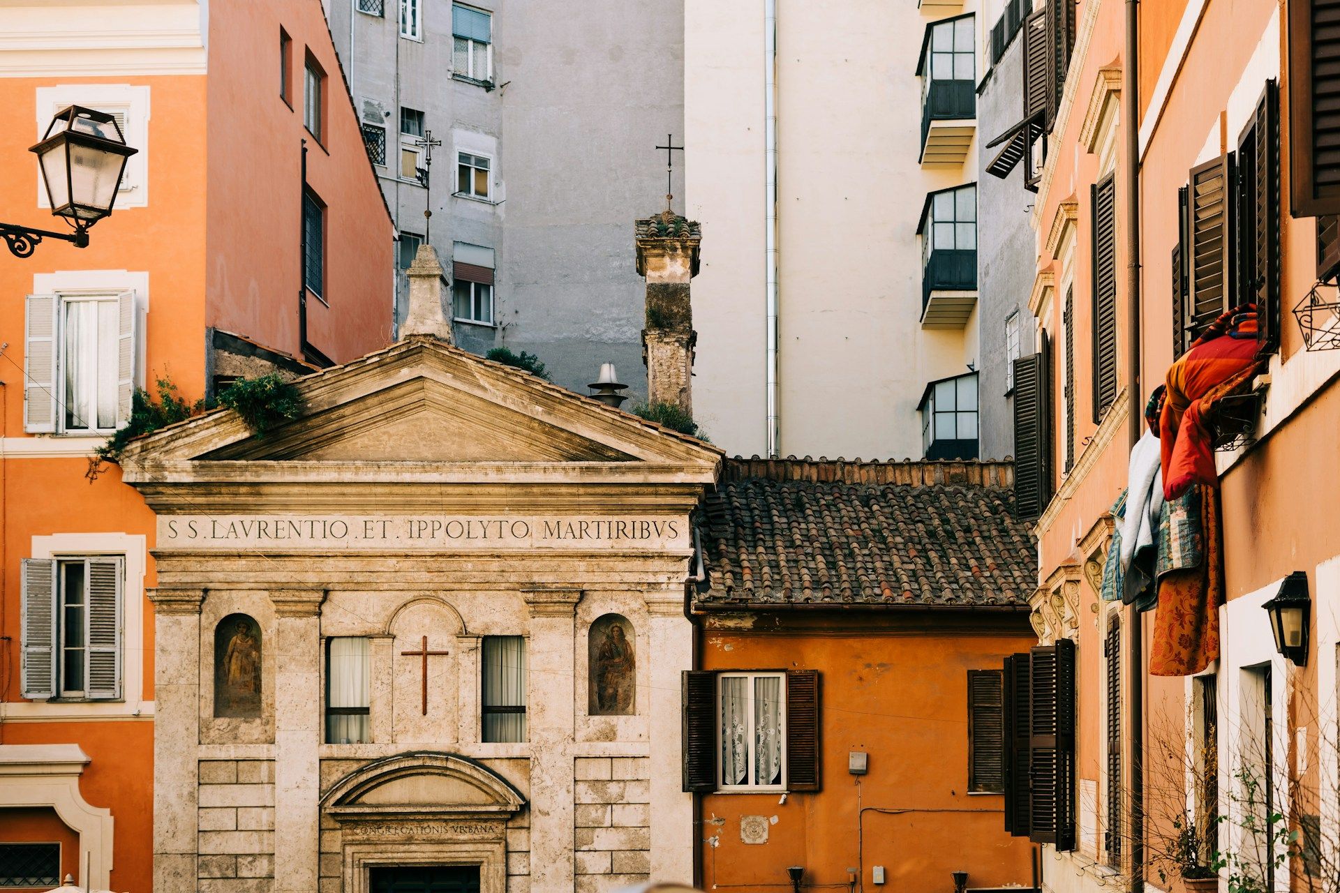monti-neighbourhood