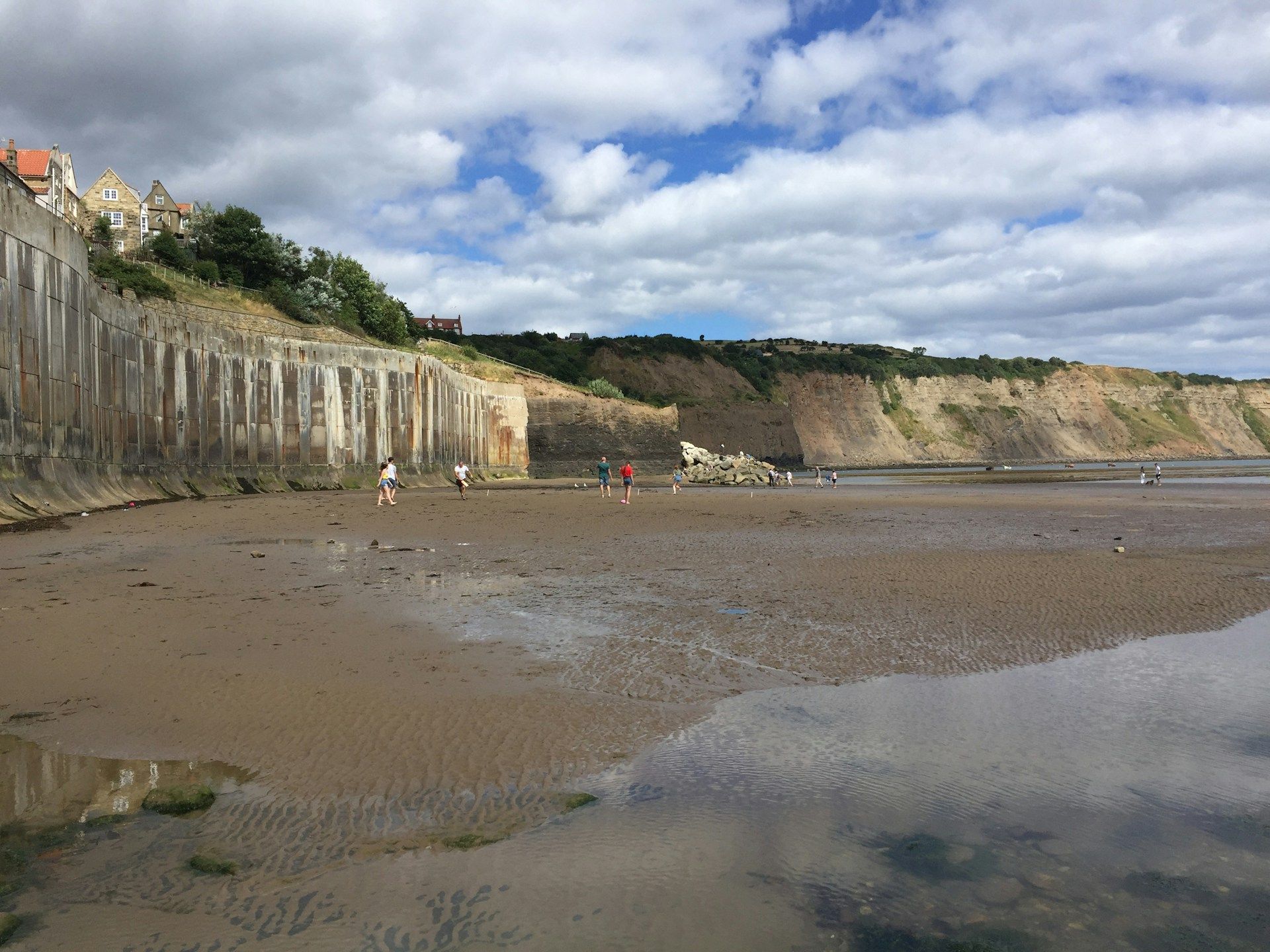 Baía de Robin Hood em Whitby