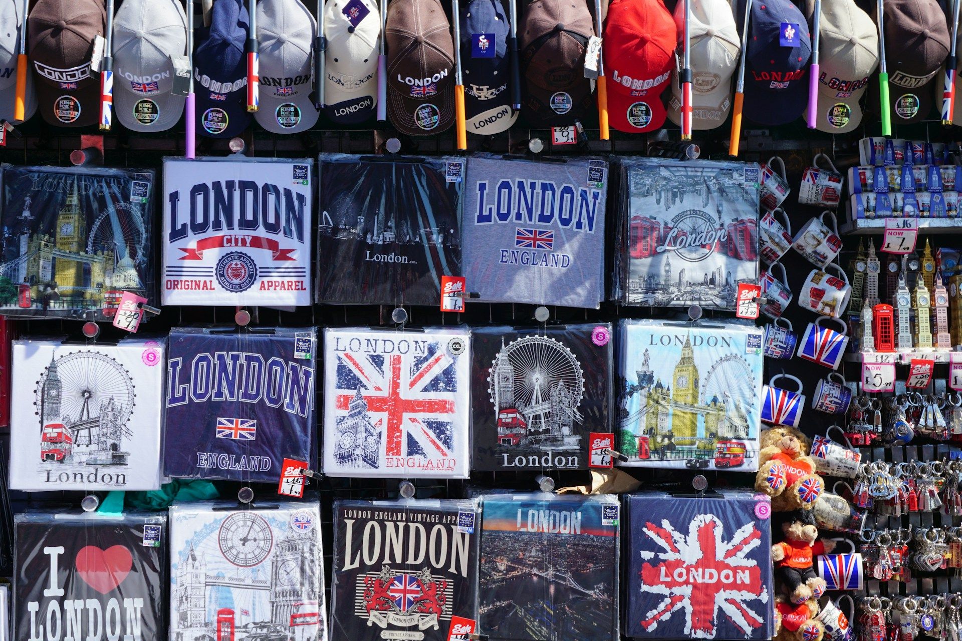 The Insider's Guide to the Best Souvenirs from London