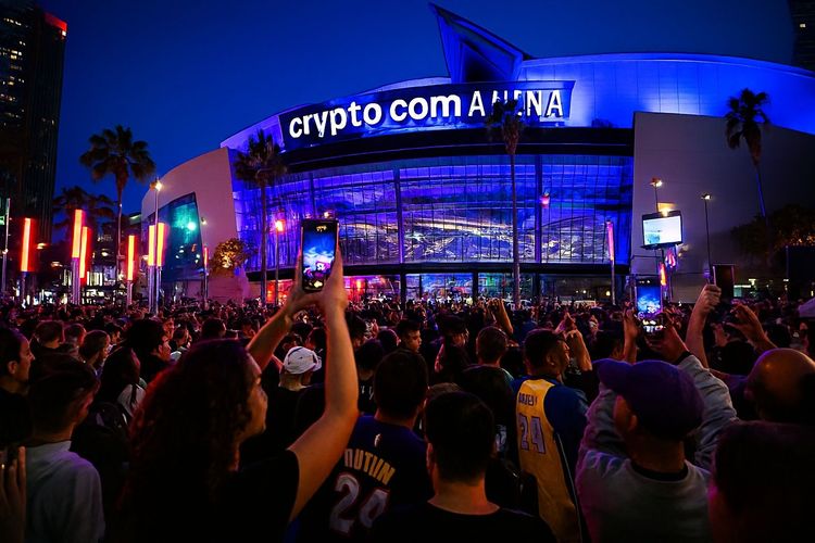 Fans outside Crypto.com Arena streaming highlights on their phones