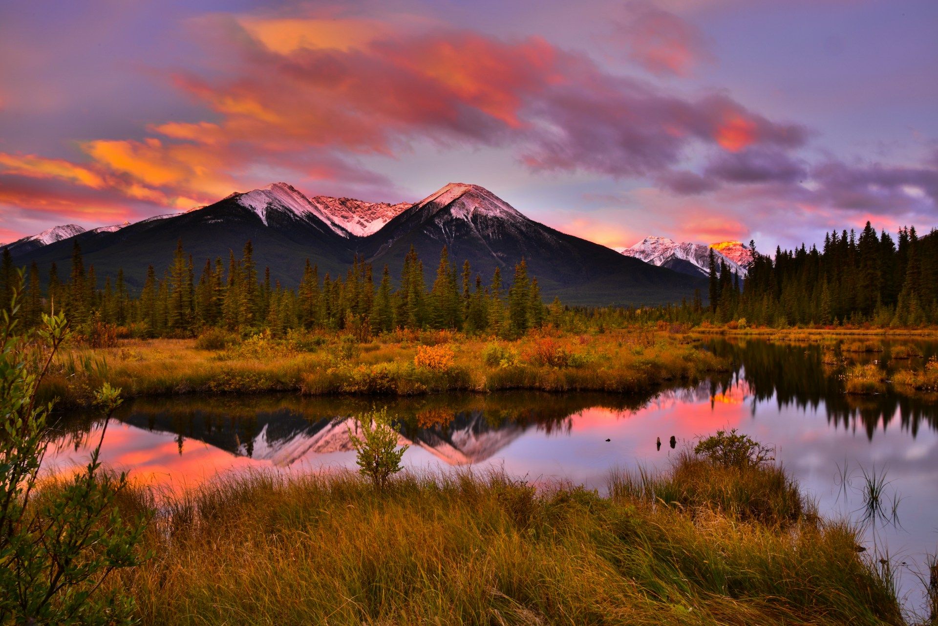 Banff National Park & The Canadian Rockies: Nature's Masterpiece