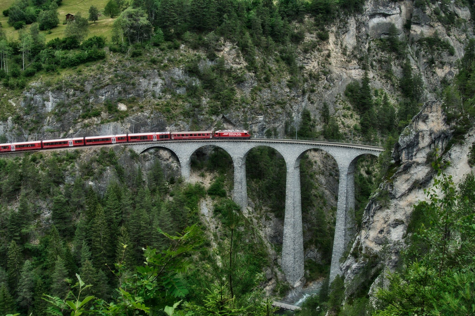 switzerland-train-on-bridge-in-mountains