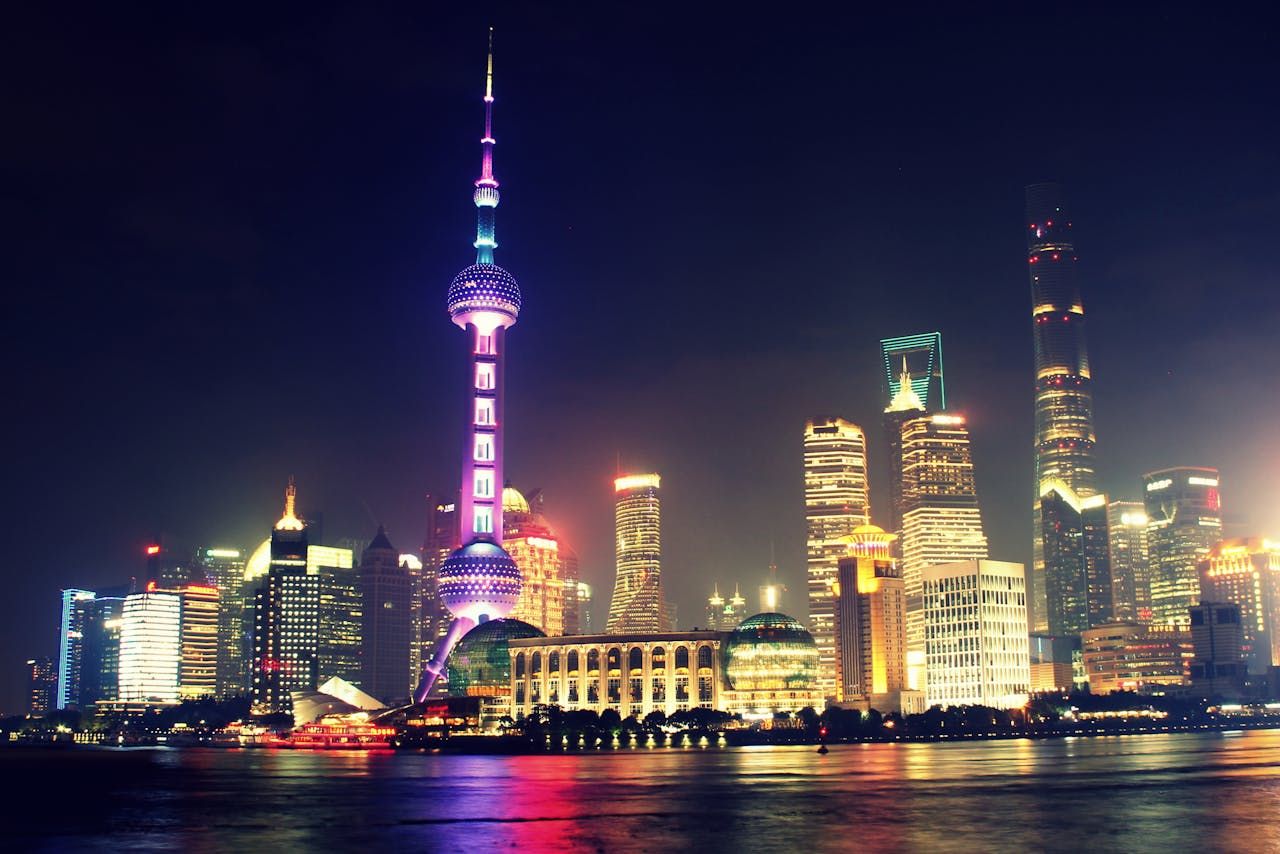 shanghai-skyline-at-night