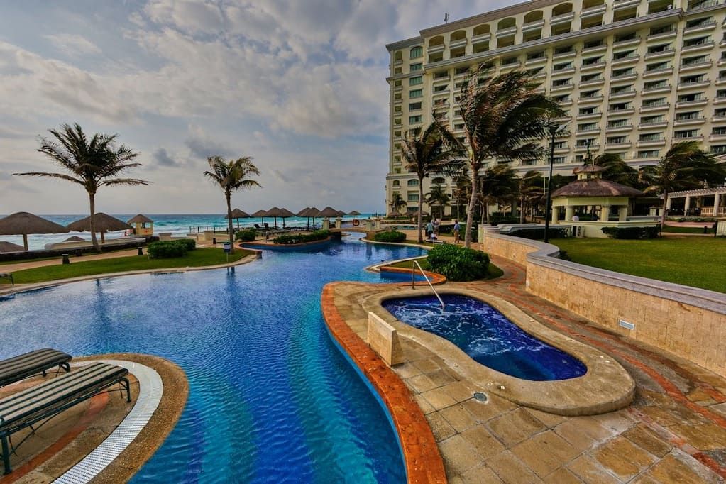 Violent crime in Cancun is mostly related to organized crime and happens away from tourist areas.