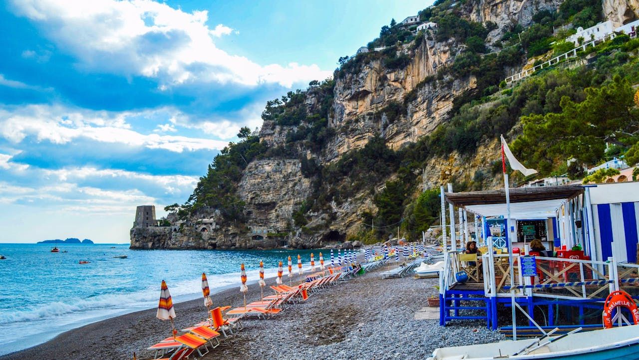 beachfront-hotel-in-positano