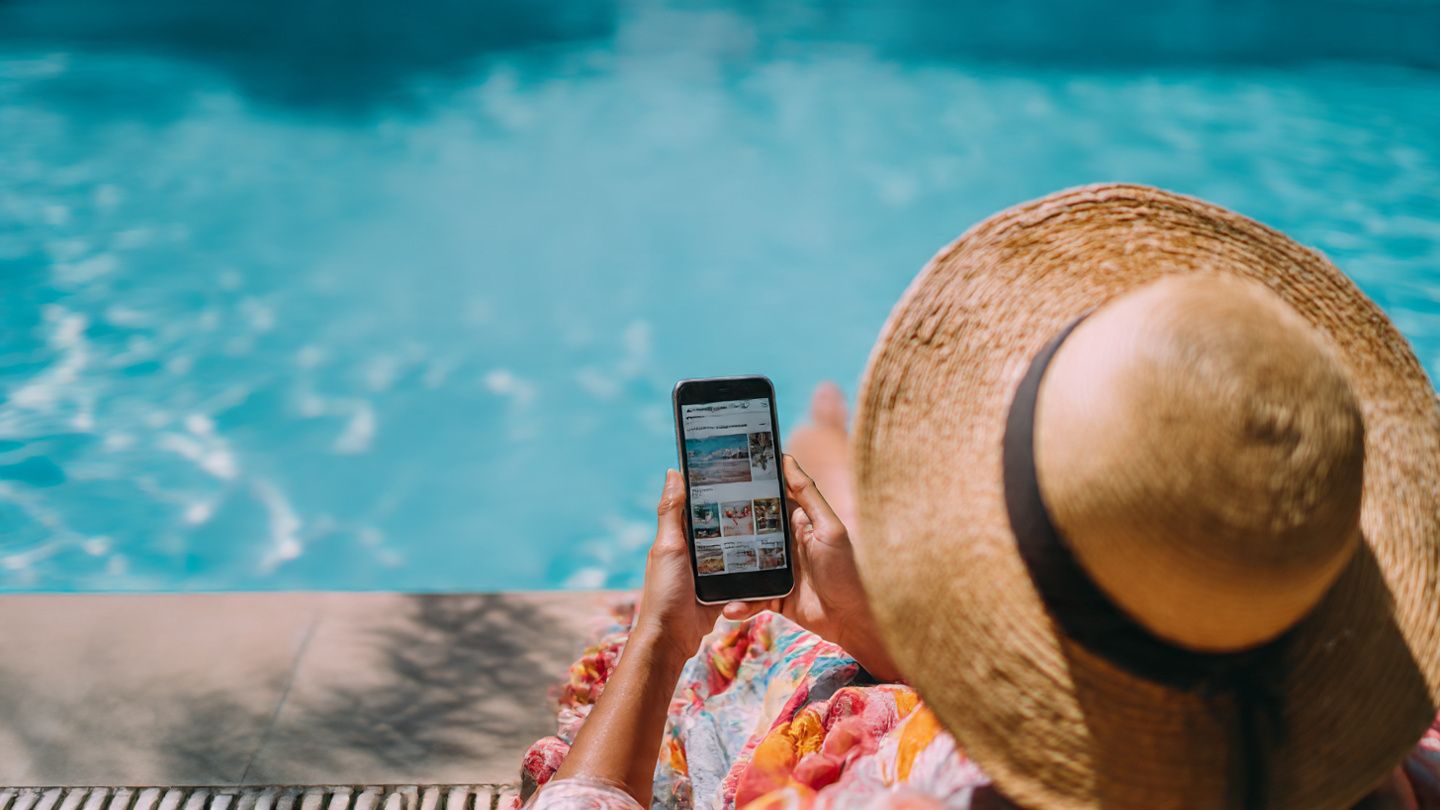 Keep Up with Celeb News on Vacation with an International eSIM